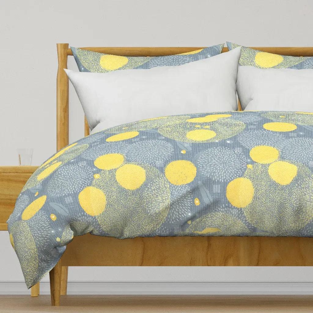 Alliums Echinops & Billy Duvet Cover - Yellow product