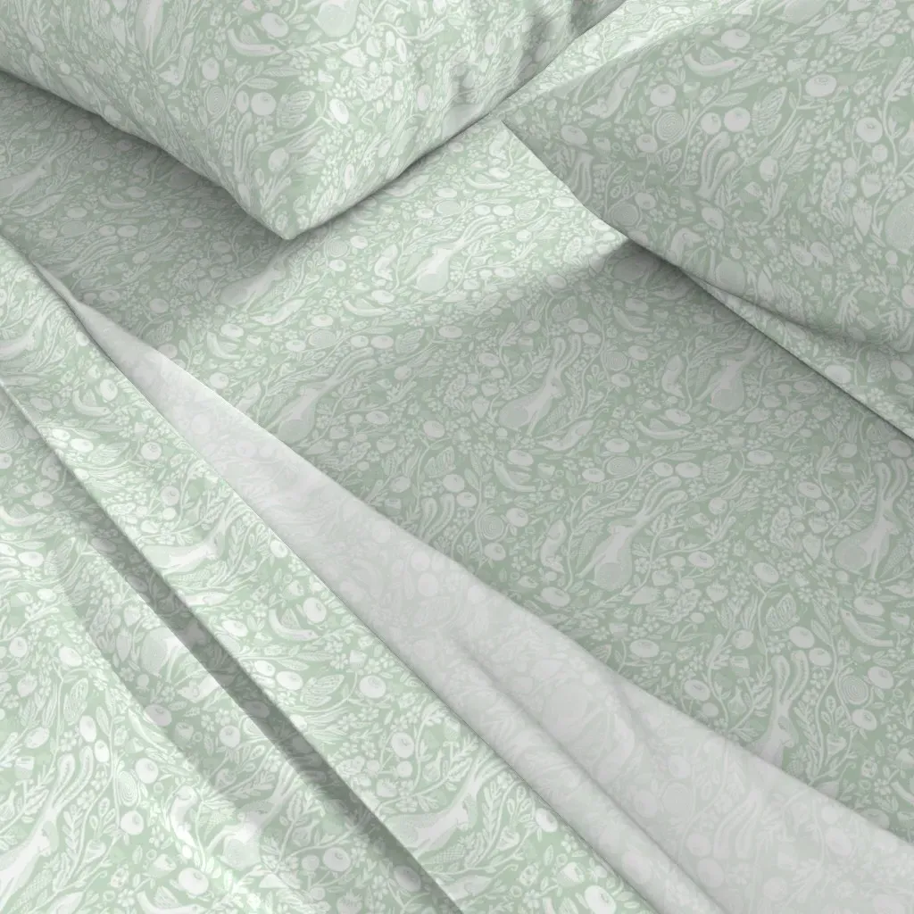 Andrea Lauren Linocut Hare Queen Sheet Set - White alternate view