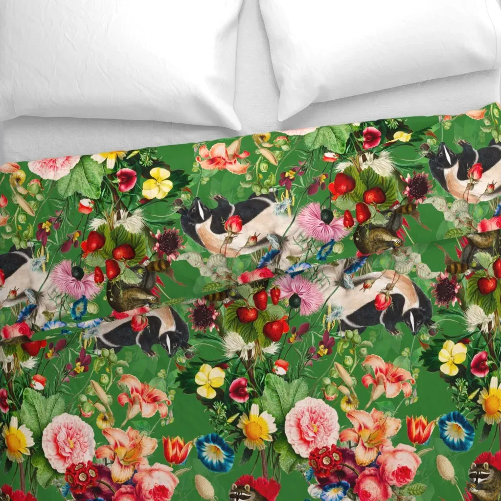Animals Raccoon Skunks Flowers Duvet Cover - Pink alternate view