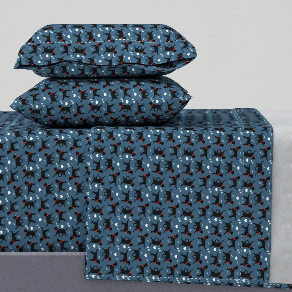 Black Labs With Navy Blue Background Full Sheet Set - Black product