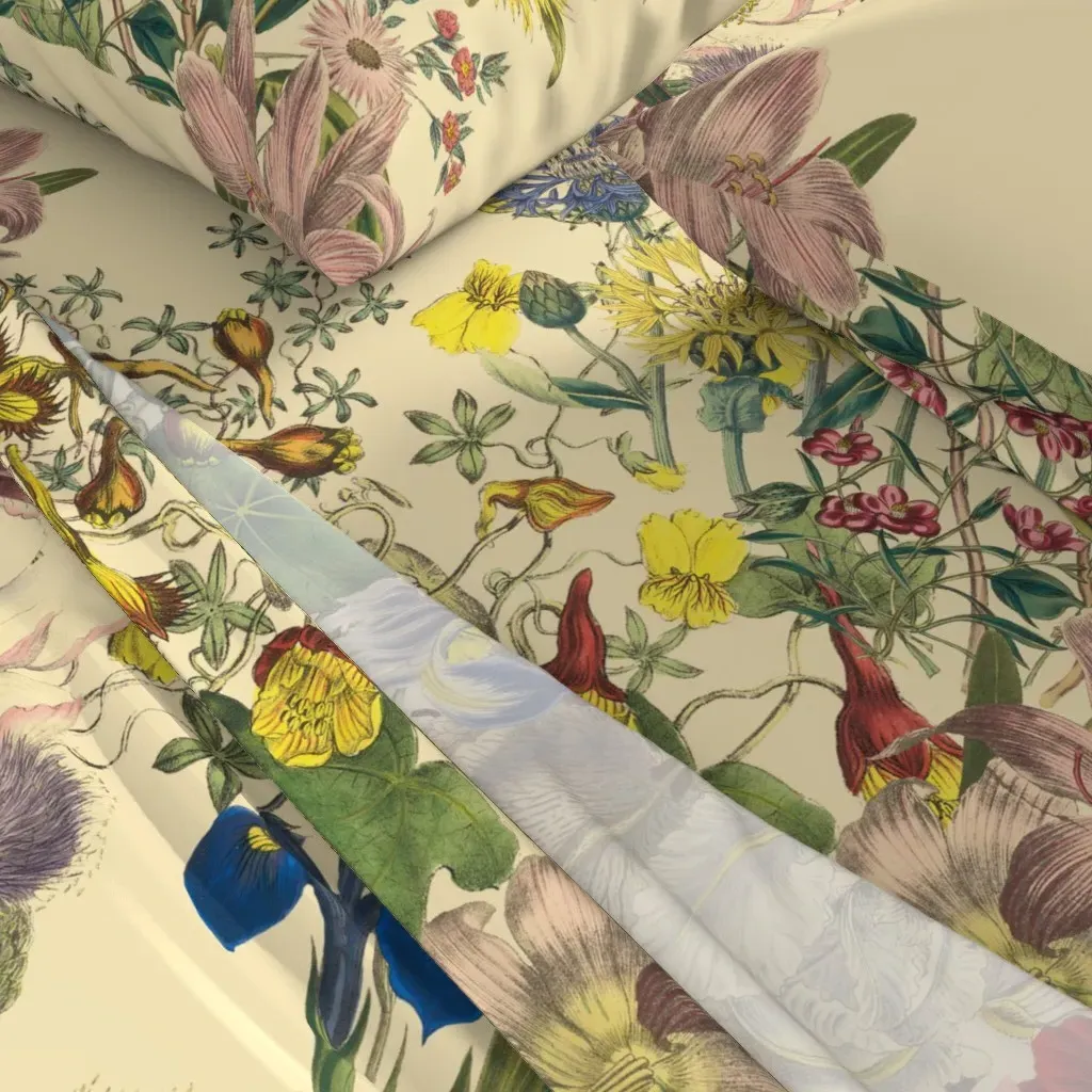 Bloomin' Lovely Trianon Twin Sheet Set - Red alternate view