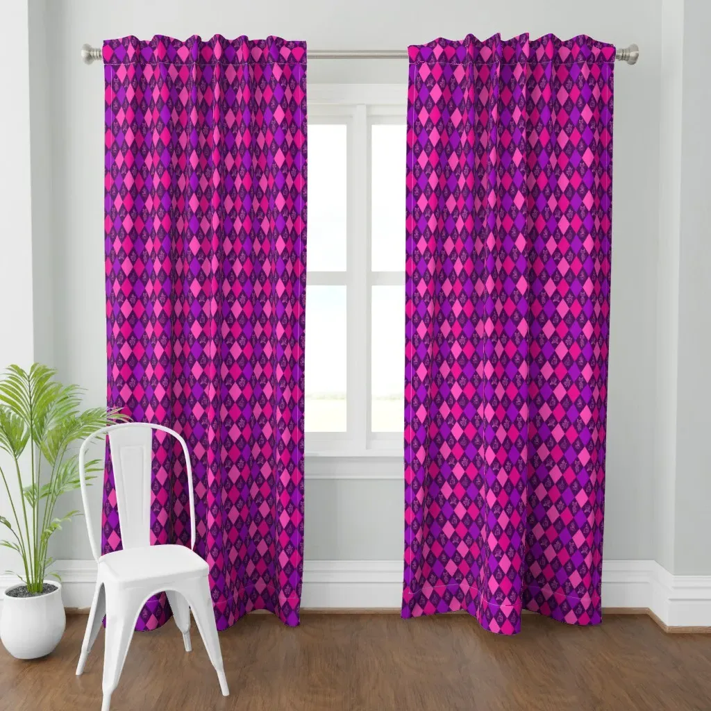 Cheshire Harlequin 2-Panel Curtain - Pink product