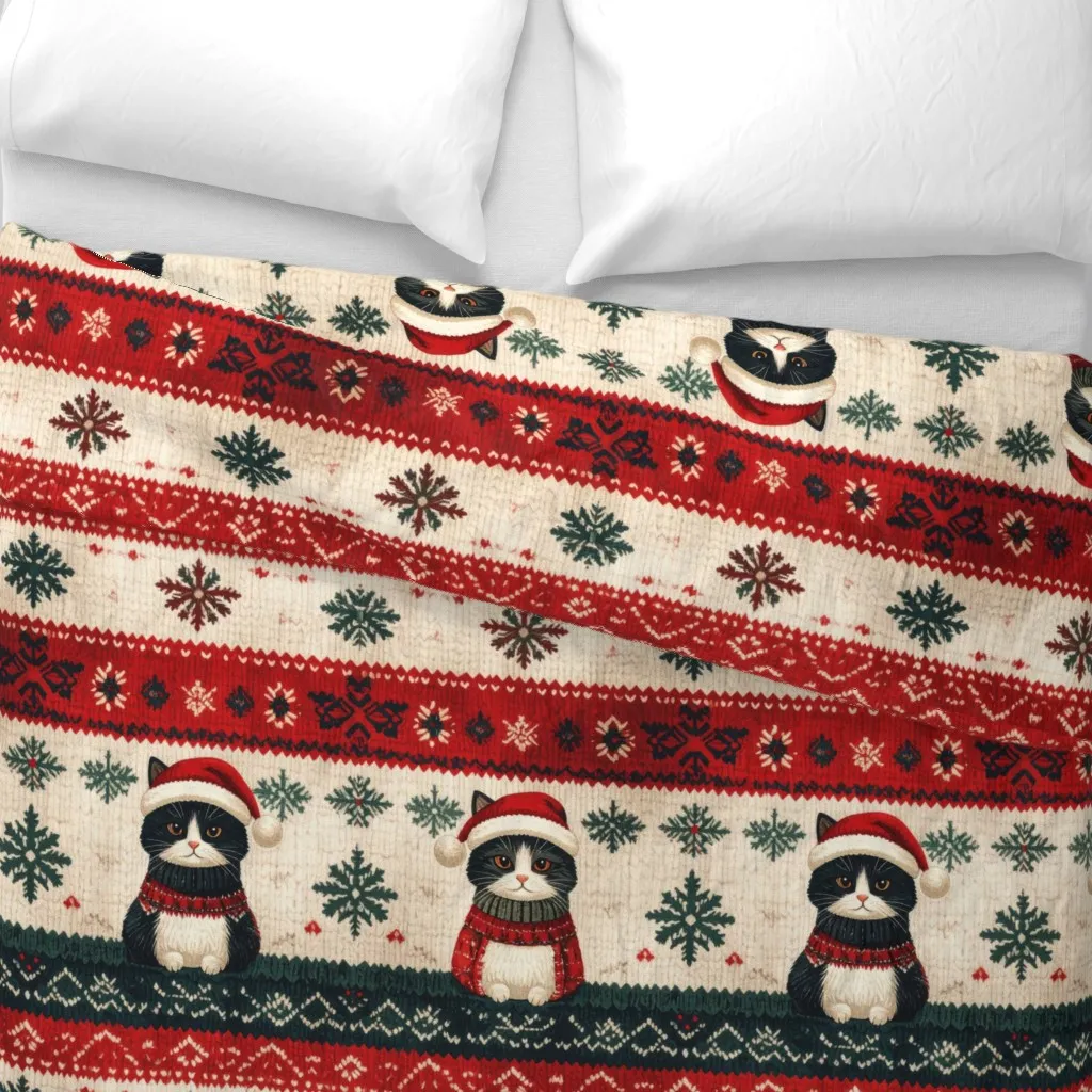 Christmas Cats In Sweaters Duvet Cover - Red alternate view