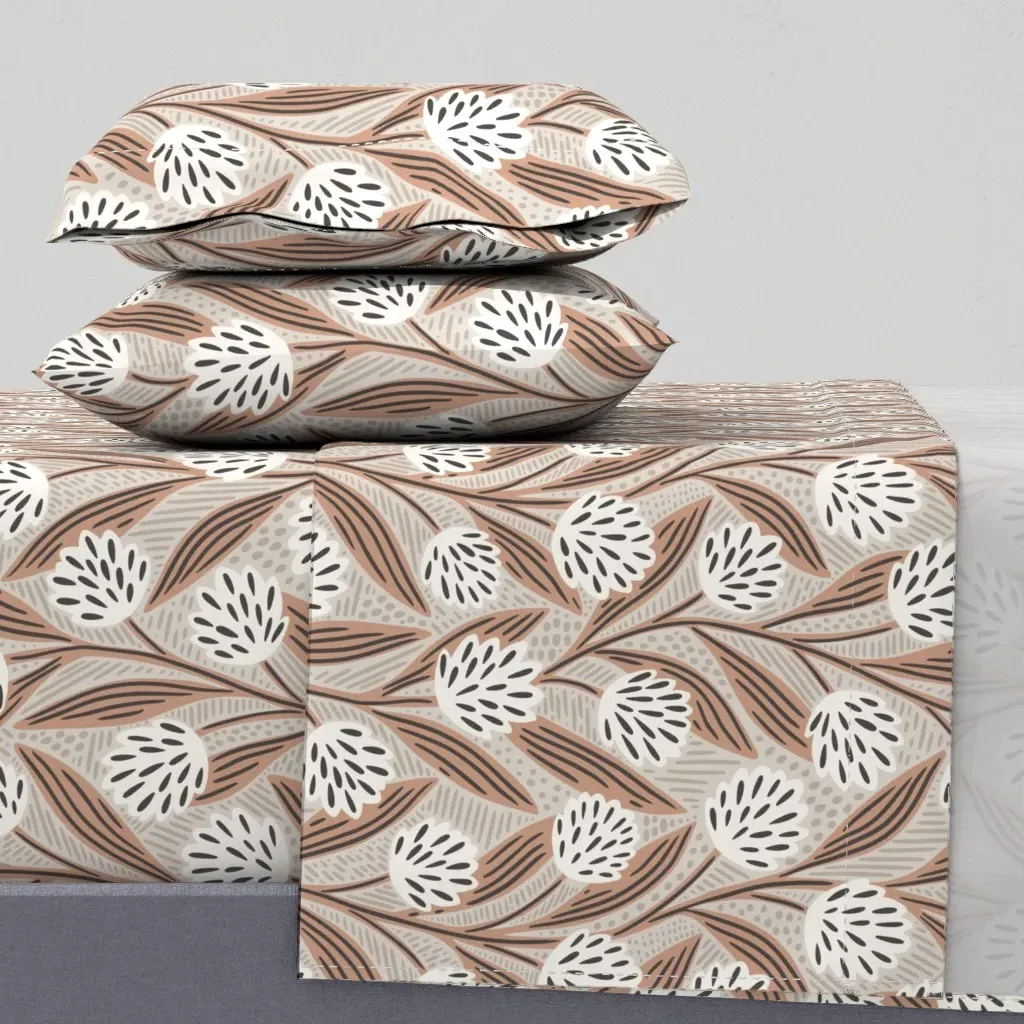 Climbing Vines Floral Cal King Sheet Set - White product