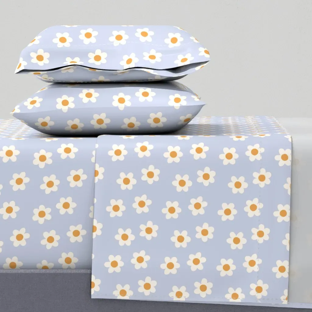 Daisy In Periwinkle King Size Sheet Set - White product