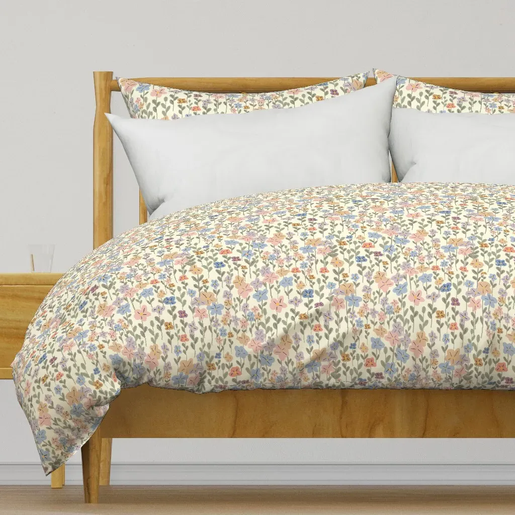 Fleurs Sauvages Duvet Cover - Light Beige product