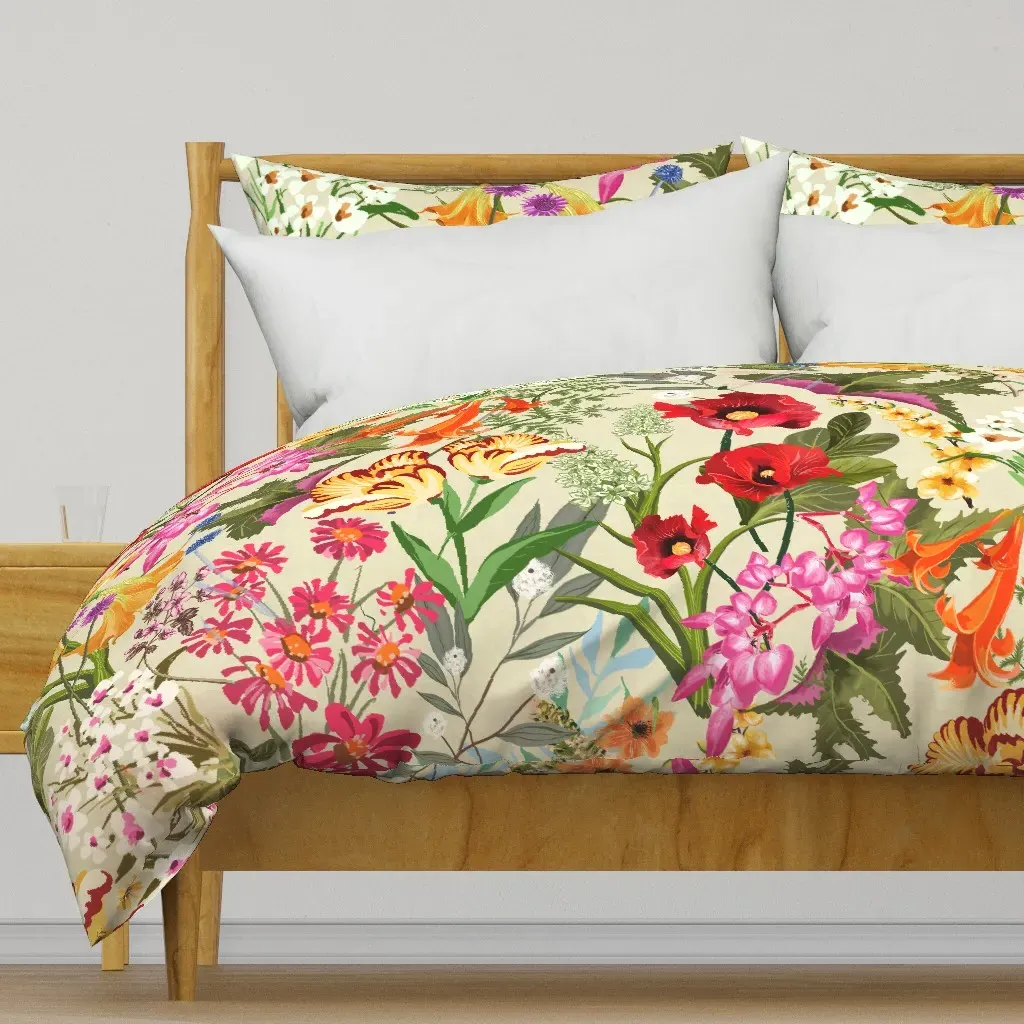 Floral Garden Bright Duvet Cover - Red product
