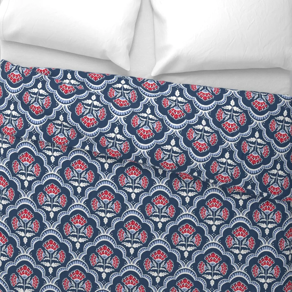 Floral Scallops Duvet Cover - Red alternate view