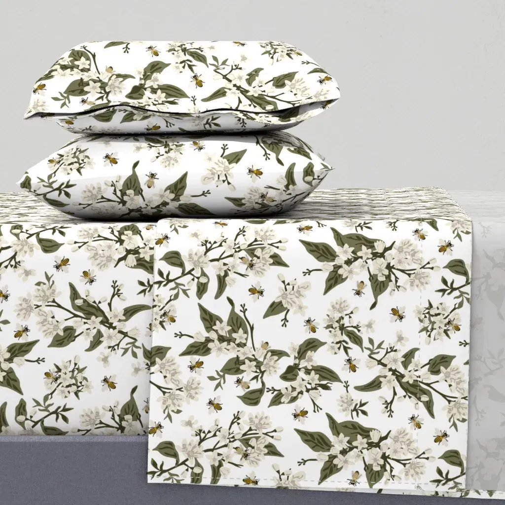 Flowers And Honey Bees Queen Sheet Set - White product