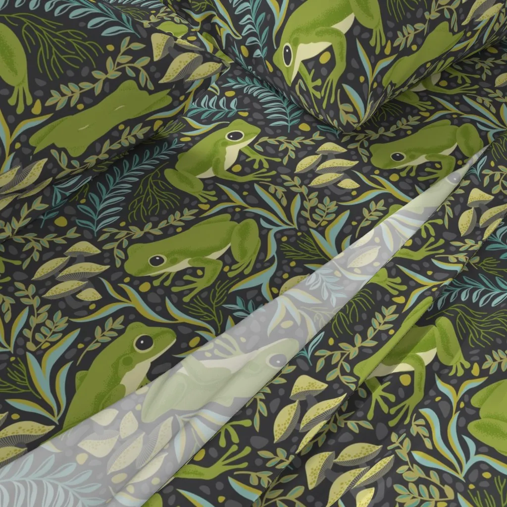 Frog Forest Queen Sheet Set - Green alternate view