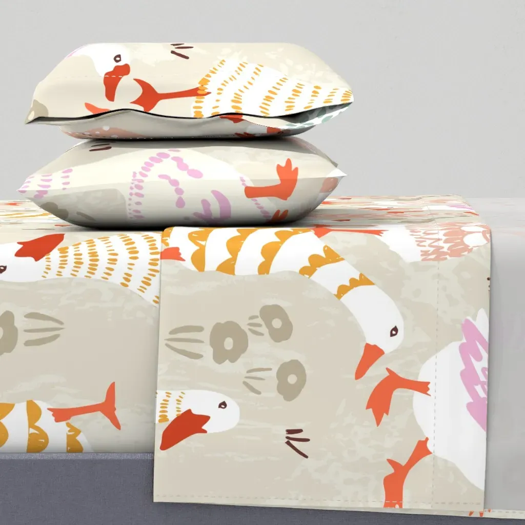 Geese Cute Patterned Farm Animals Queen Sheet Set - Off-White product