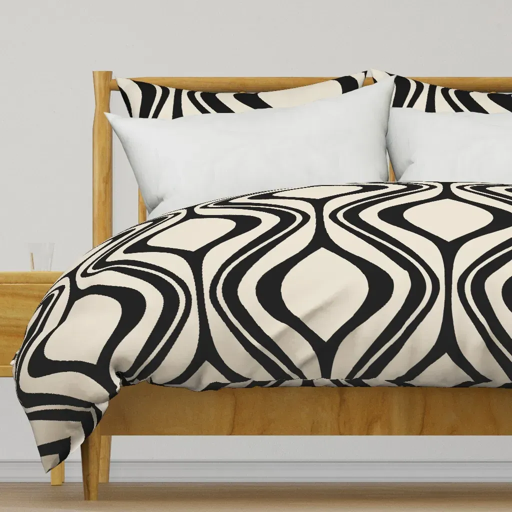 Geometric Ogee Waves Retro Duvet Cover - Black product