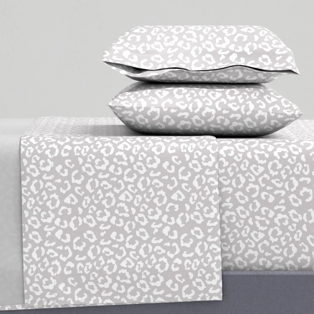 Gray Leopard Queen Sheet Set - White product