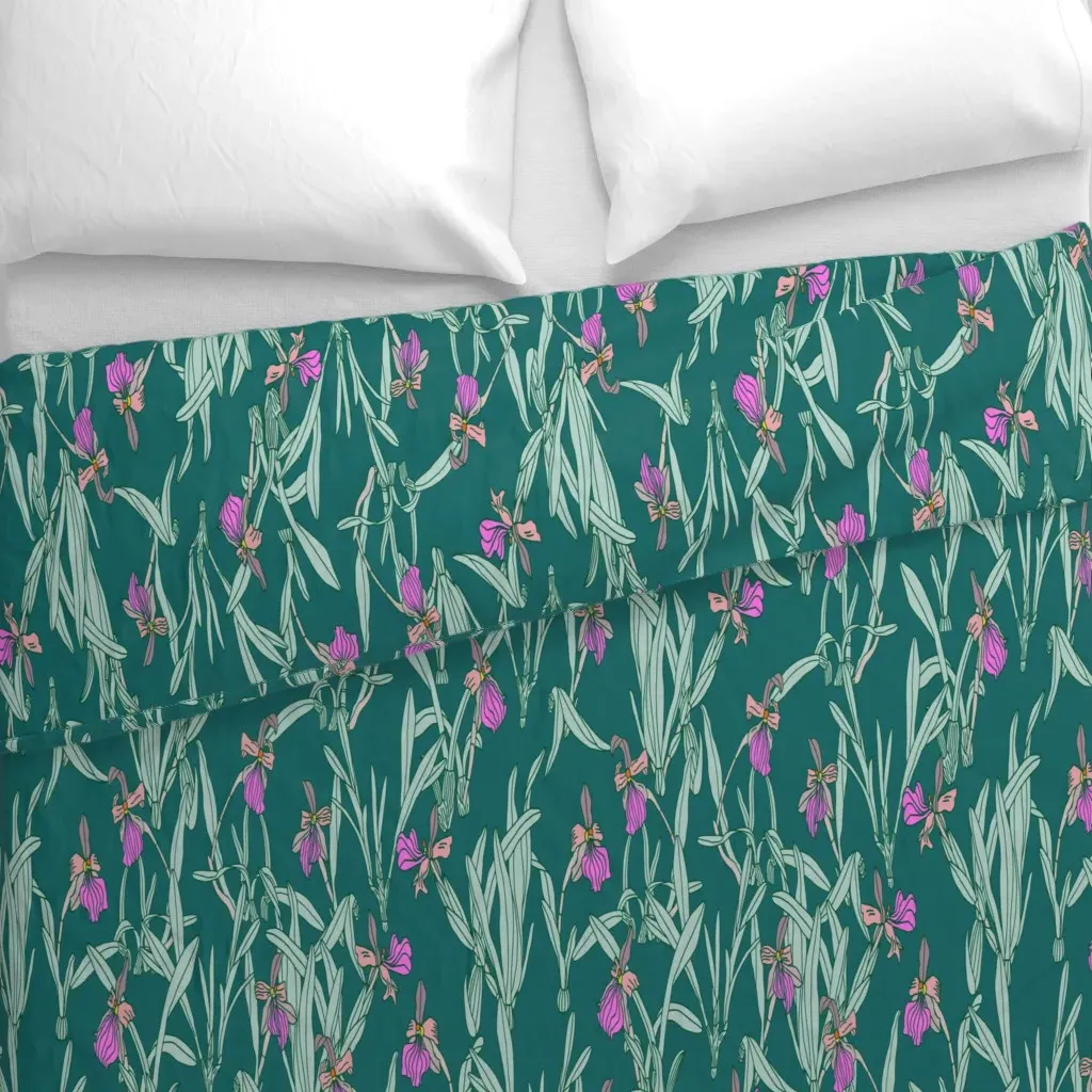 Helen Not Ellen Duvet Cover - Pink alternate view