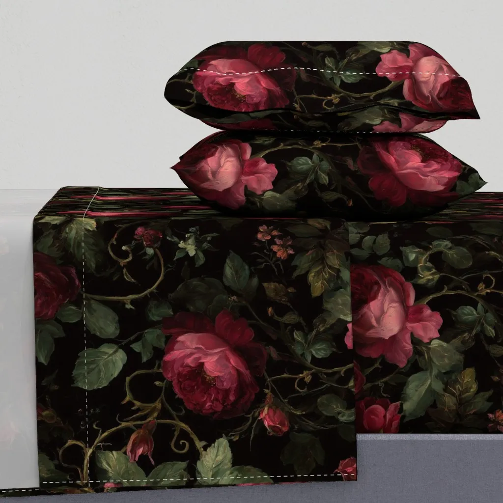 Highland Gothic Roses Queen Sheet Set - Red product