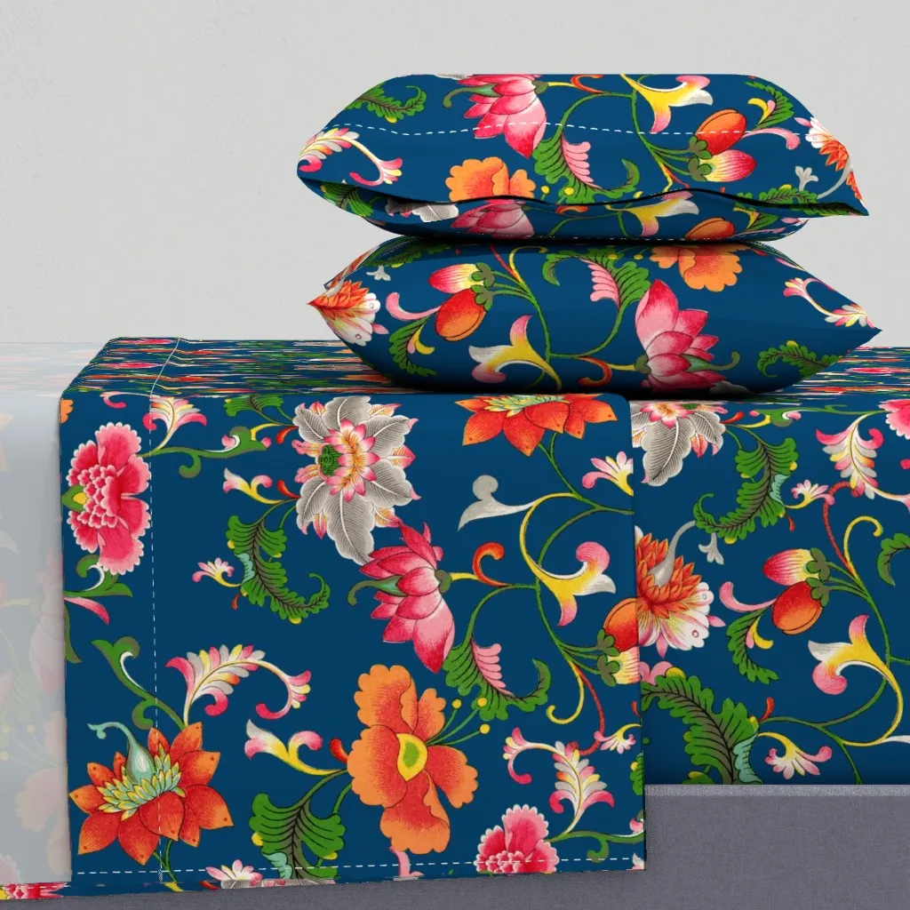 Jade Vase Navy Queen Sheet Set - Red product