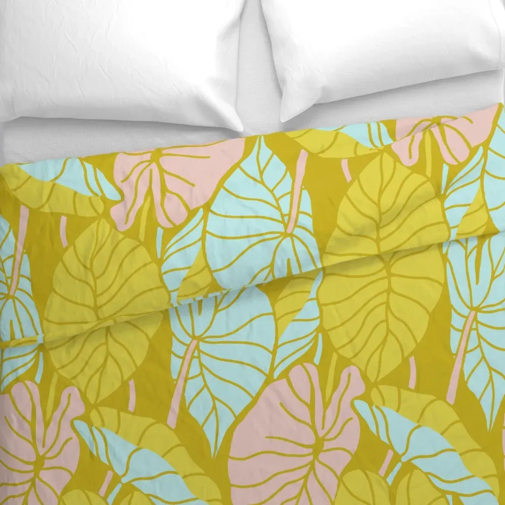 Kalo Bold Duvet Cover - Gold alternate view