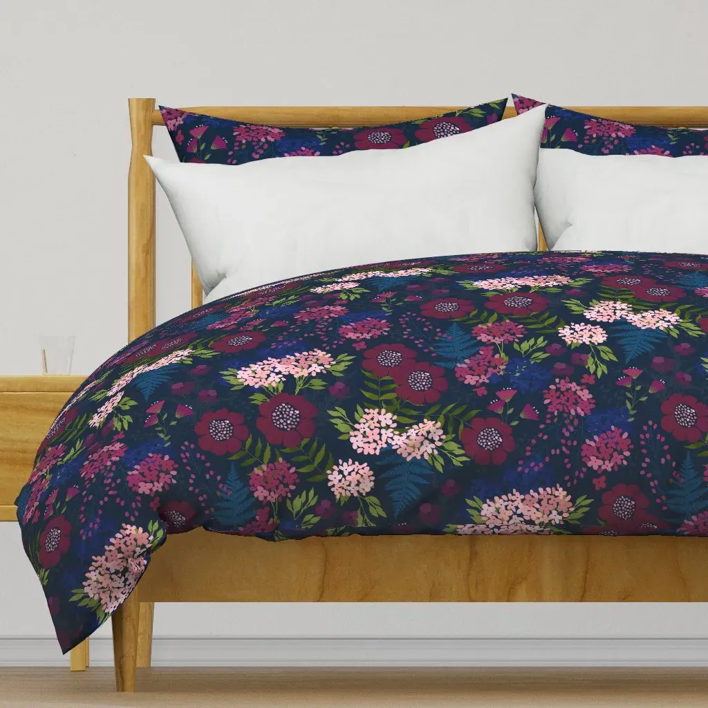 Kh Moodyfloral Duvet Cover - Burgundy product