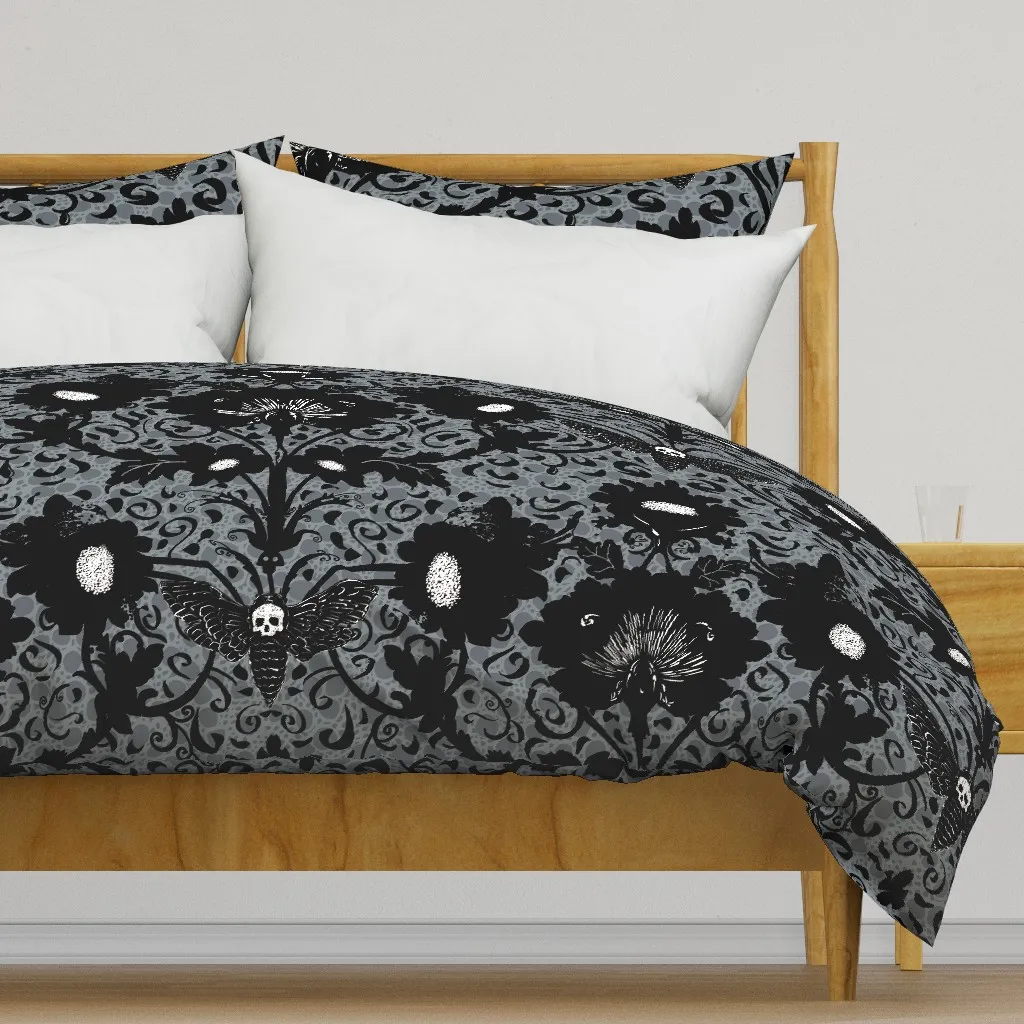 L Creepy Black Flowers Skull Duvet Cover - Black product