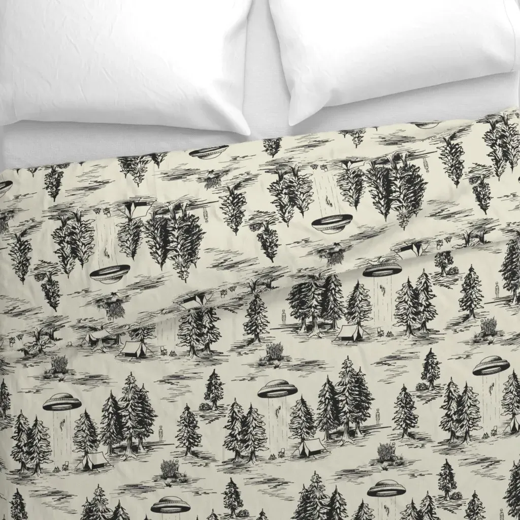 Large-Scale Black Alien Duvet Cover alternate view