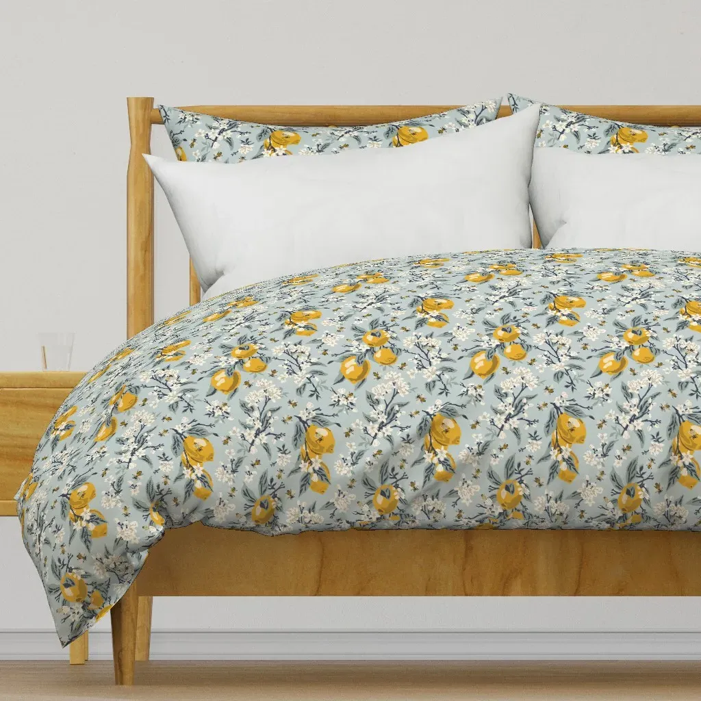 Lemons And Bees Medium Duvet Cover - Yellow product