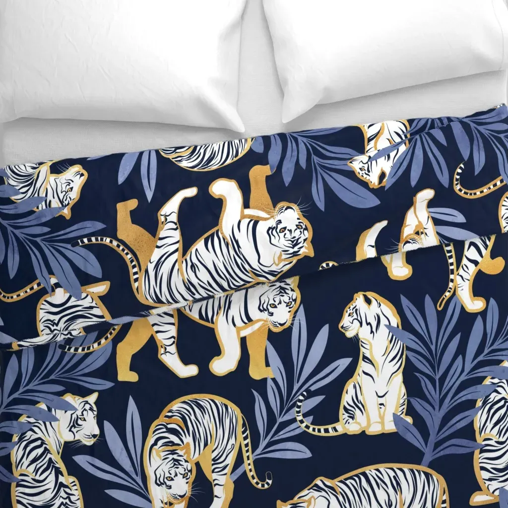 Nouveau Large Jumbo Scale Duvet Cover - Gold alternate view