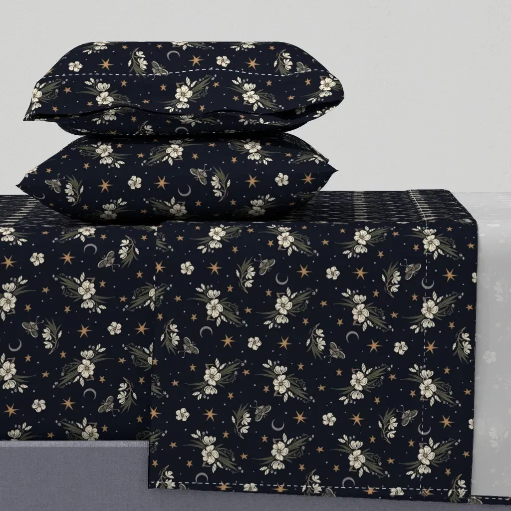 Oleander Midnight Whimsigoth Queen Sheet Set - White product