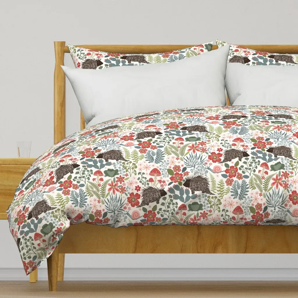Porcupine Woodland Meadow Duvet Cover - Red product