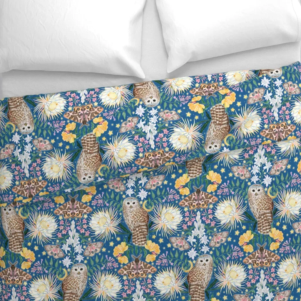 Queens Of The Night Classic Duvet Cover - Dark Blue alternate view