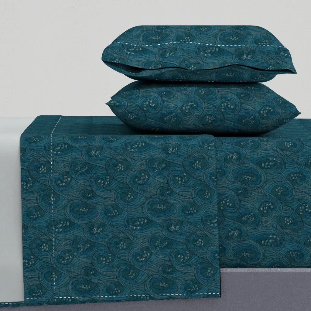 Rip-Roaring Waves Moody King Sheet Set - Teal product