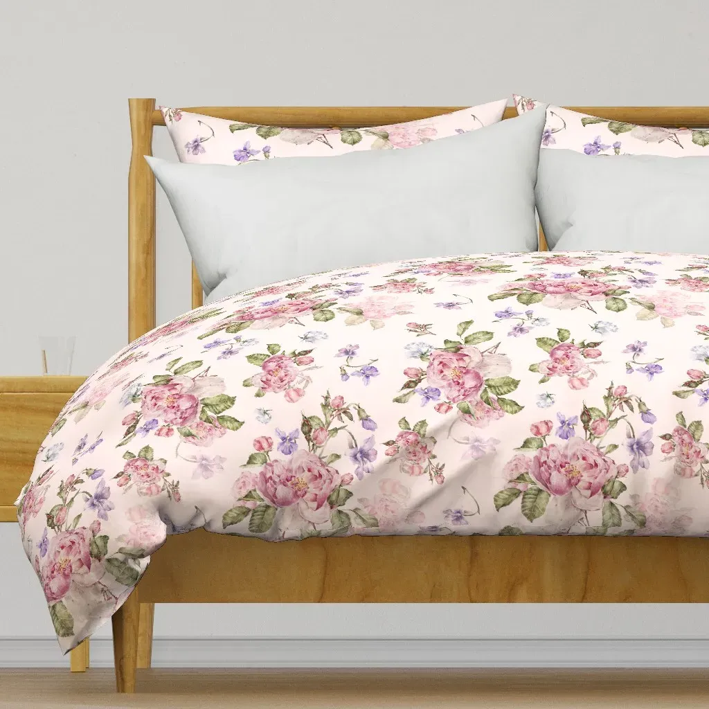 Roses And Sweet Violets Duvet Cover - Pink product