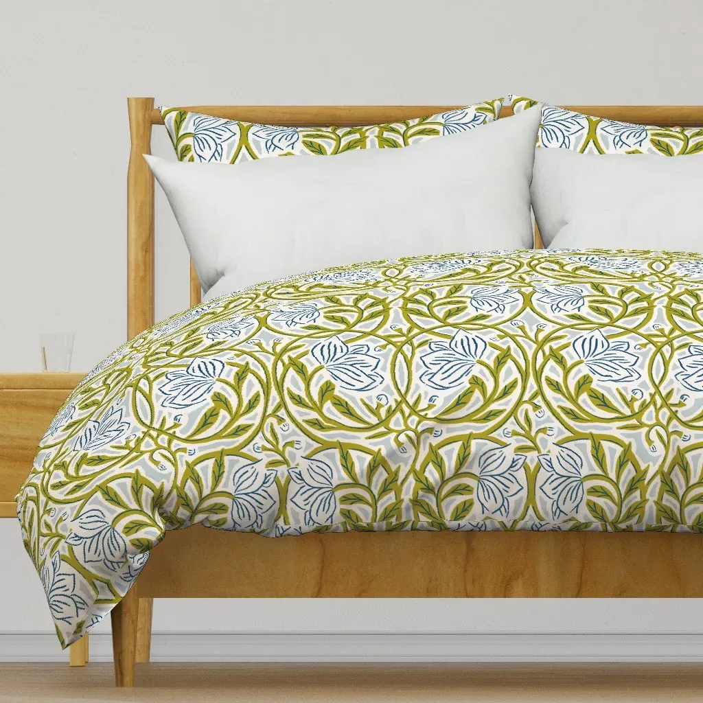 Royal Elegance Accent Wall Duvet Cover - Olive Green product
