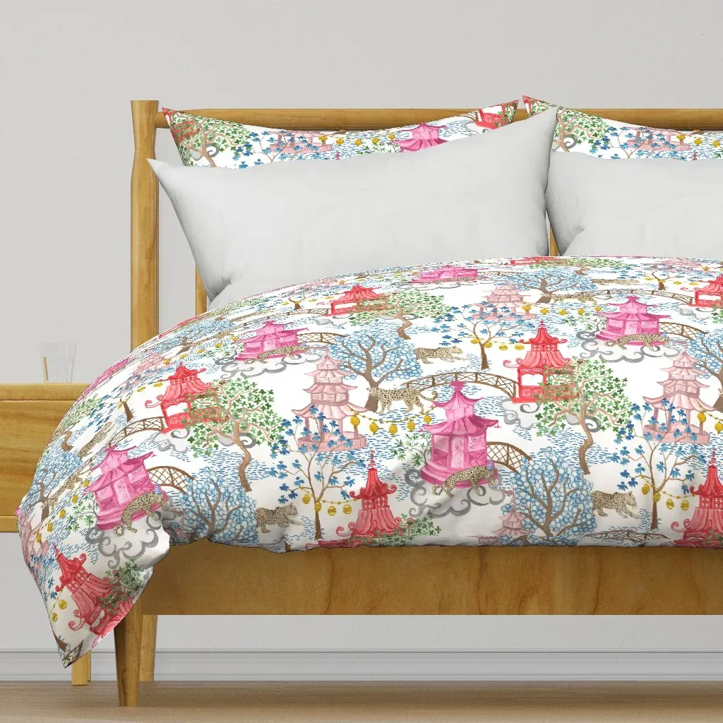 Ruth Party Leopards Duvet Cover - Pink product