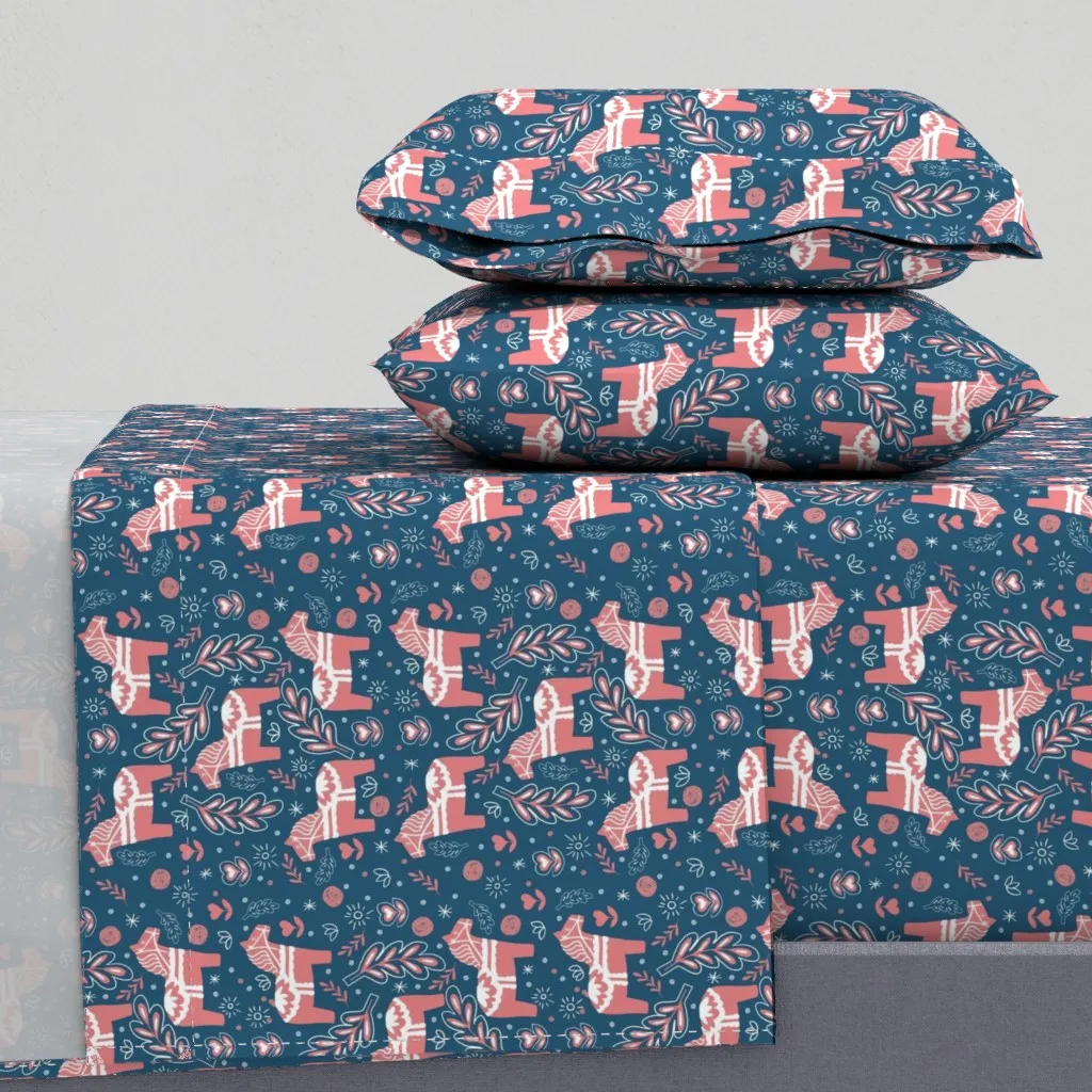 Scandinavian Dala Horses Winter Sky Full Sheet Set - Coral product
