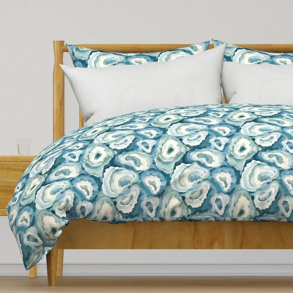 Shuck & Awe Medium Duvet Cover - Teal product