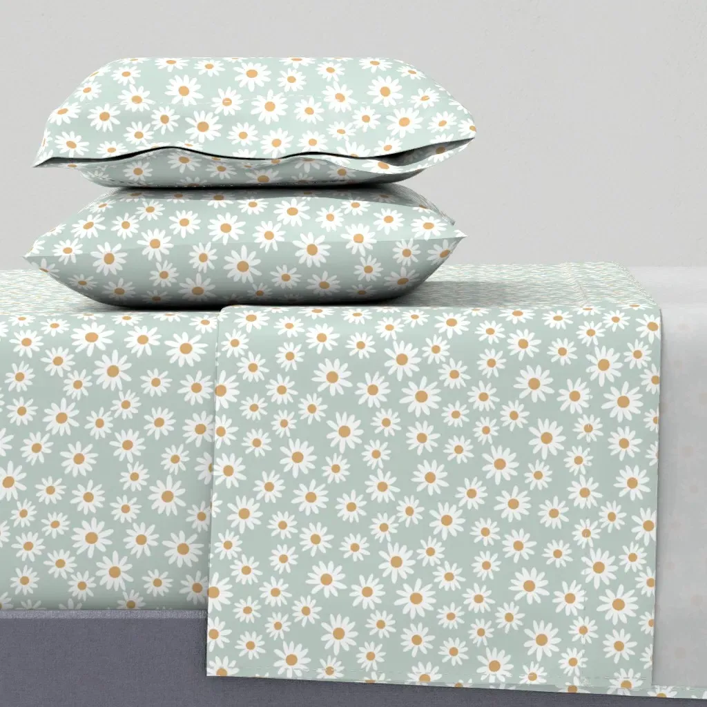 Small Daisy Floral Queen Sheet Set - White product
