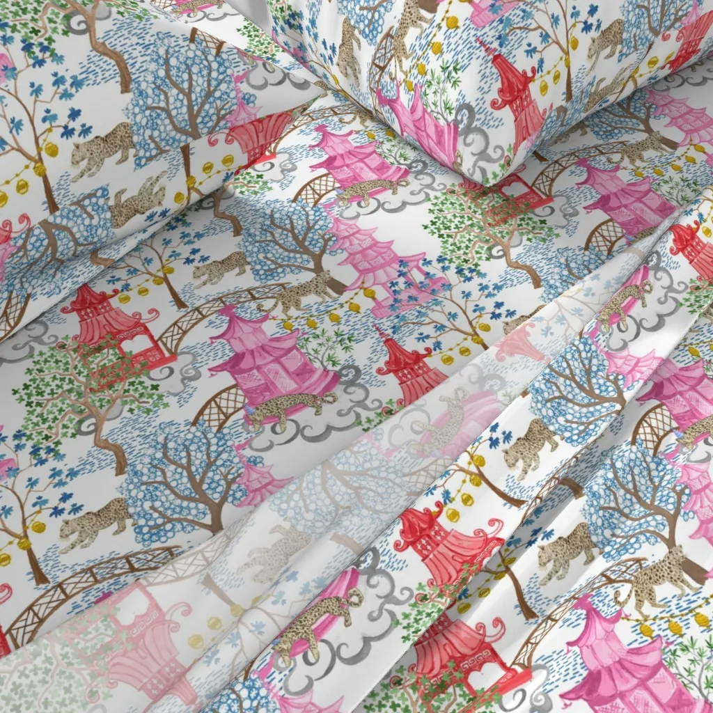 Small Scale Party Leopards Pagoda Forest Queen Sheet Set - Pink alternate view