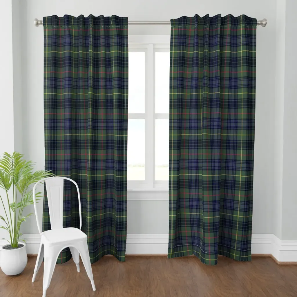 Stewart Hunting Alternate Curtain Panel - Dark Green product