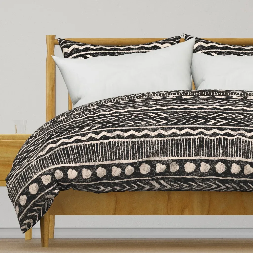 Textured Geometric Hand Drawn Duvet Cover - Black product