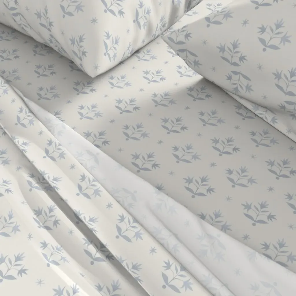 Thistle Stars King Size Sheet Set - Light Blue alternate view