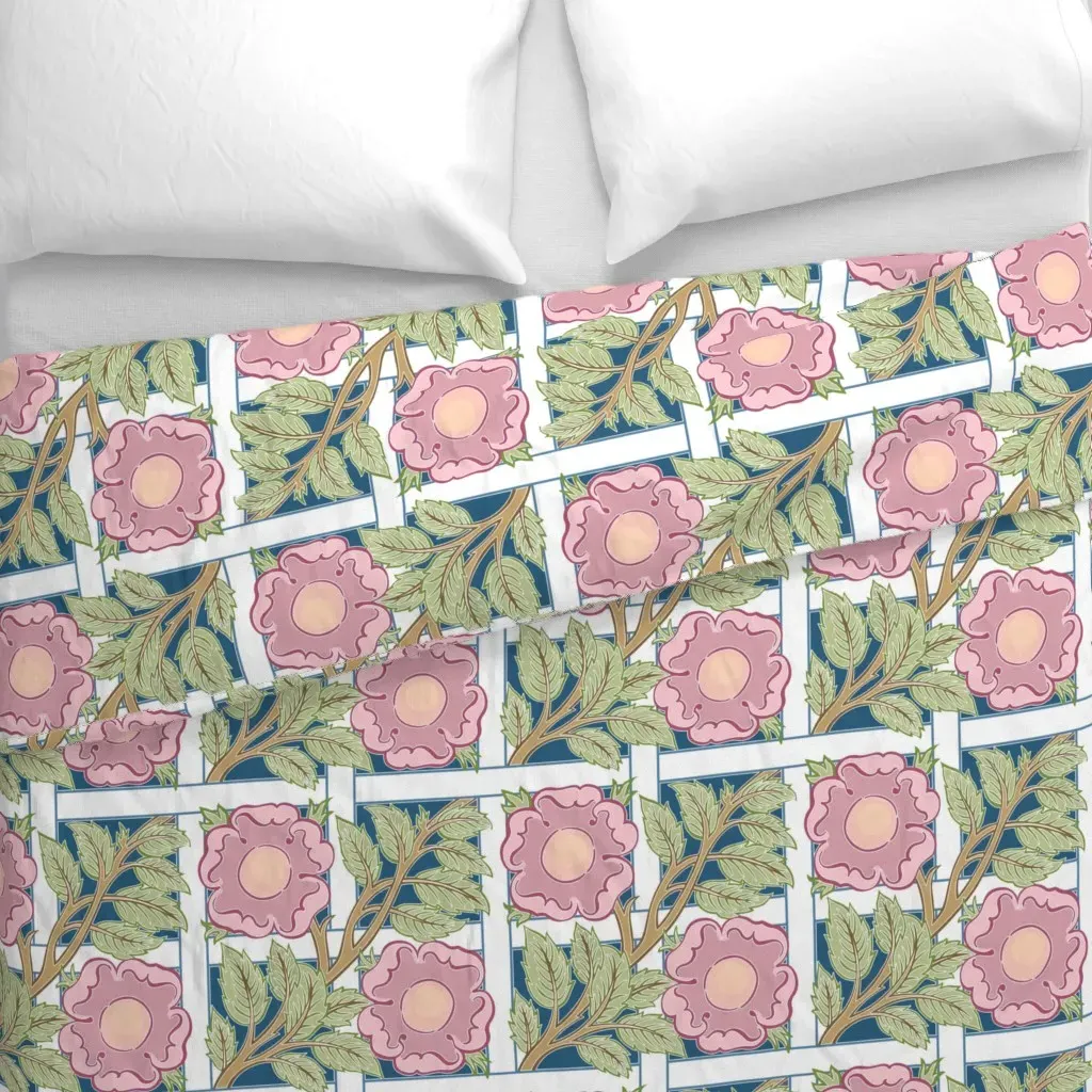 Victorian Rose Trellis Duvet Cover - Pink alternate view