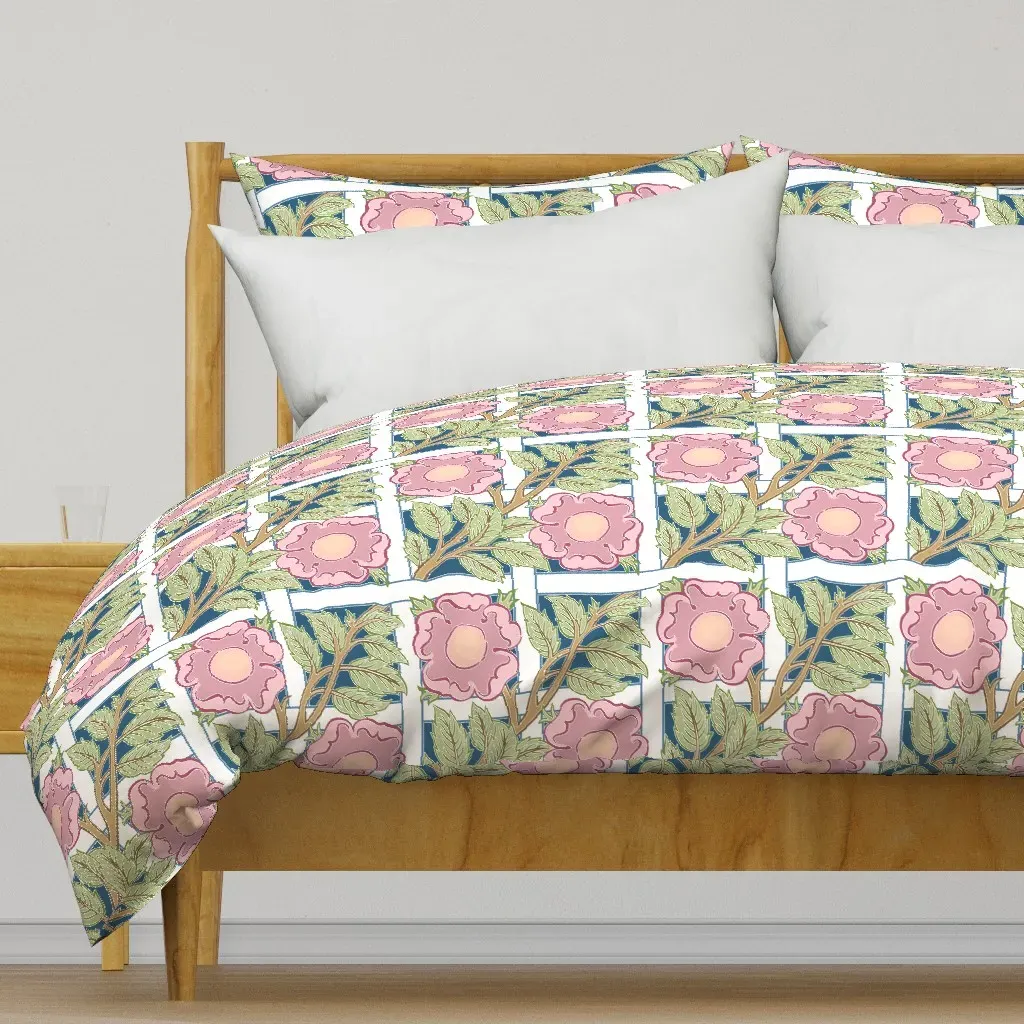 Victorian Rose Trellis Duvet Cover - Pink product
