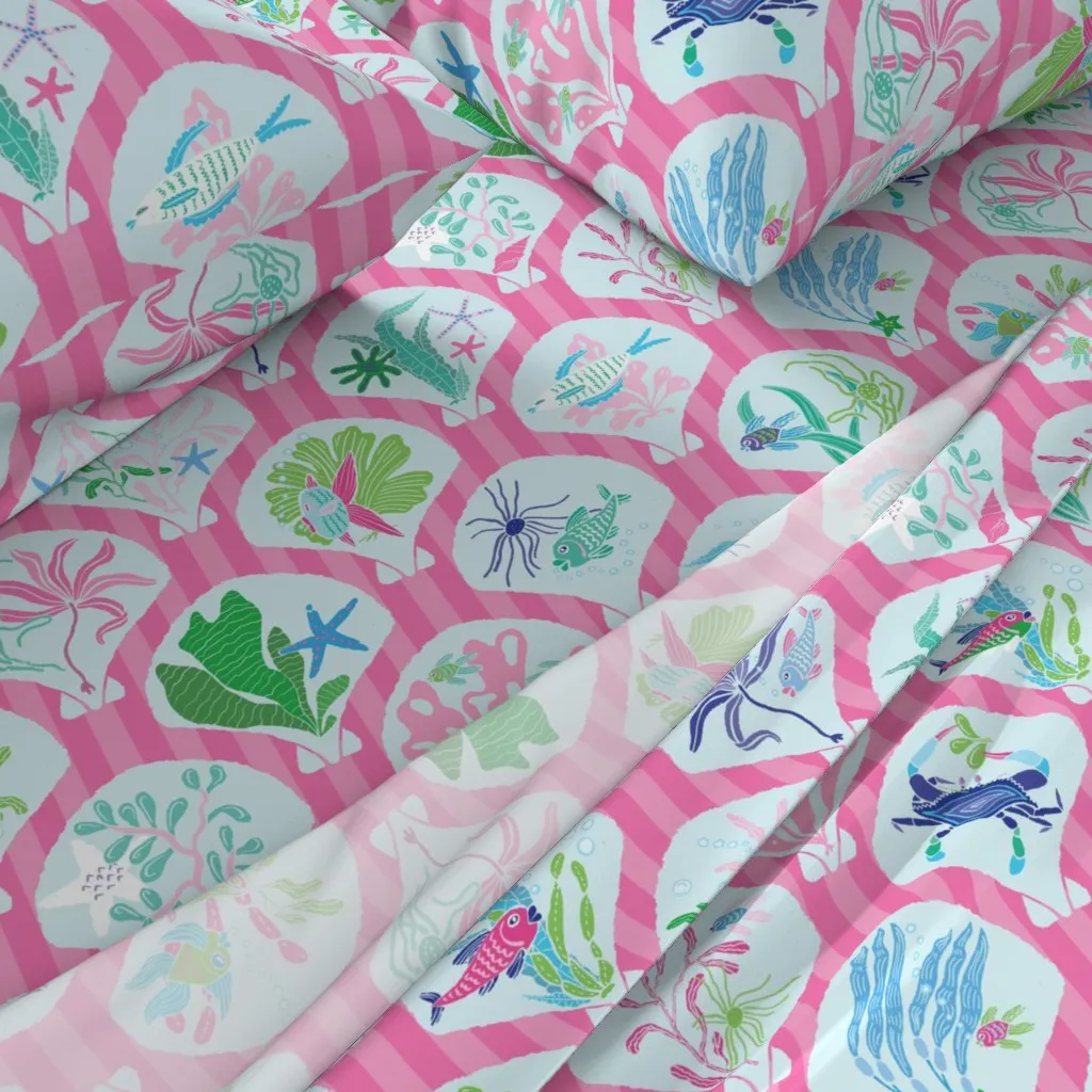 Vintage Sea Life Scallops & Stripes King Sheet Set - Pink alternate view