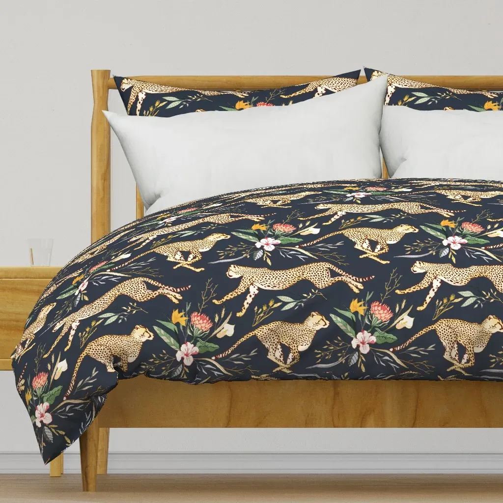 Weightless Cheetahs Duvet Cover - Gold product