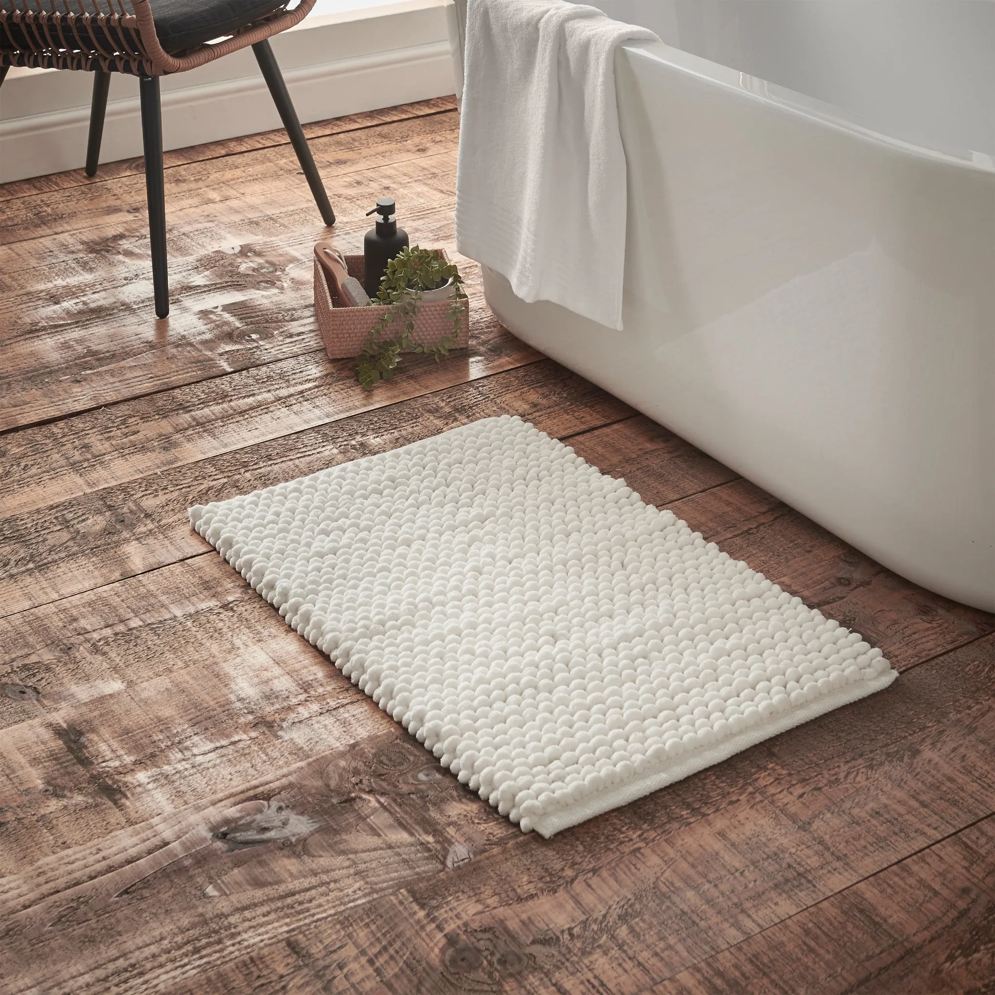 Bianca Aspen Bobble Bath Mat - White product