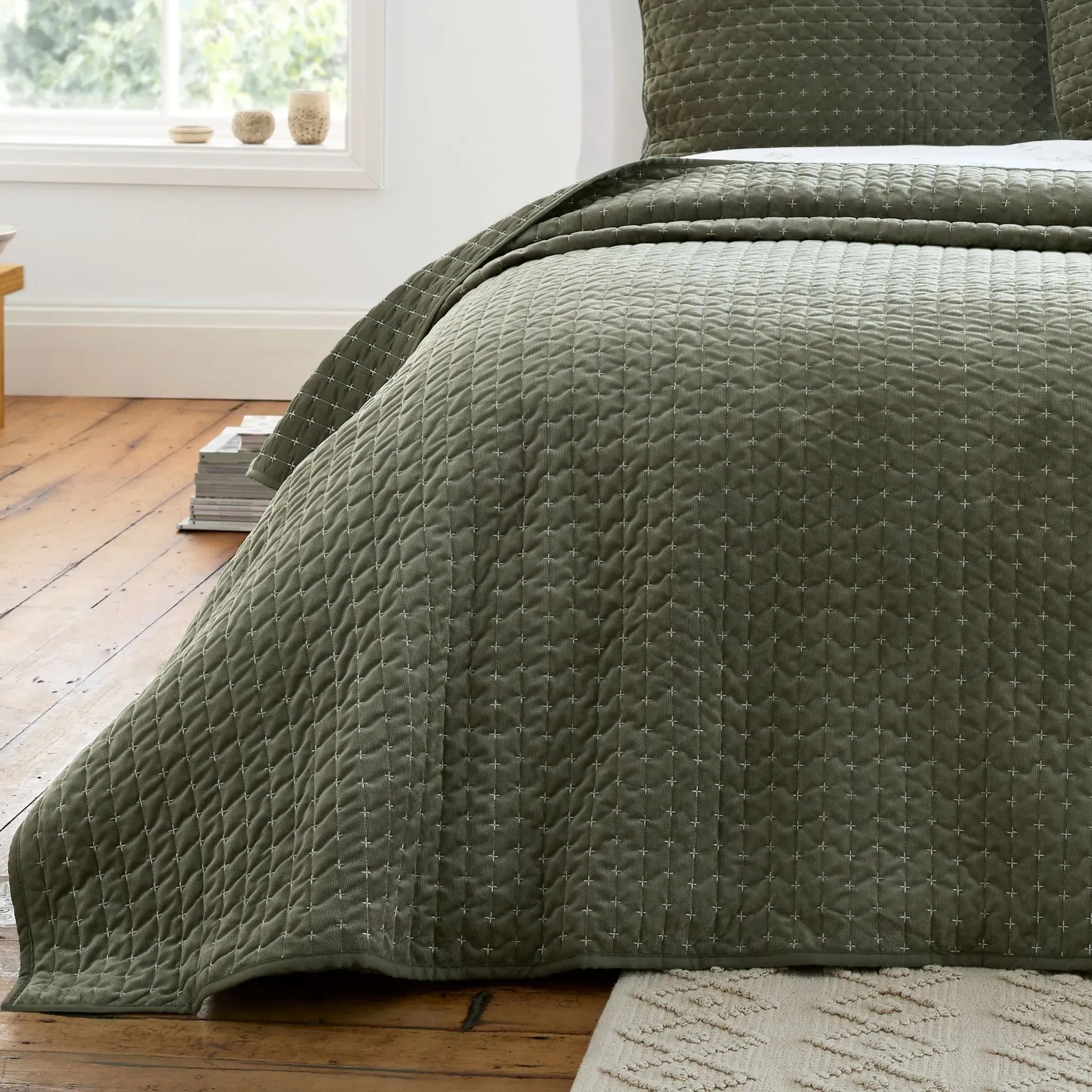 Bianca Attica Velvet Bedspread - Green, Velvet product