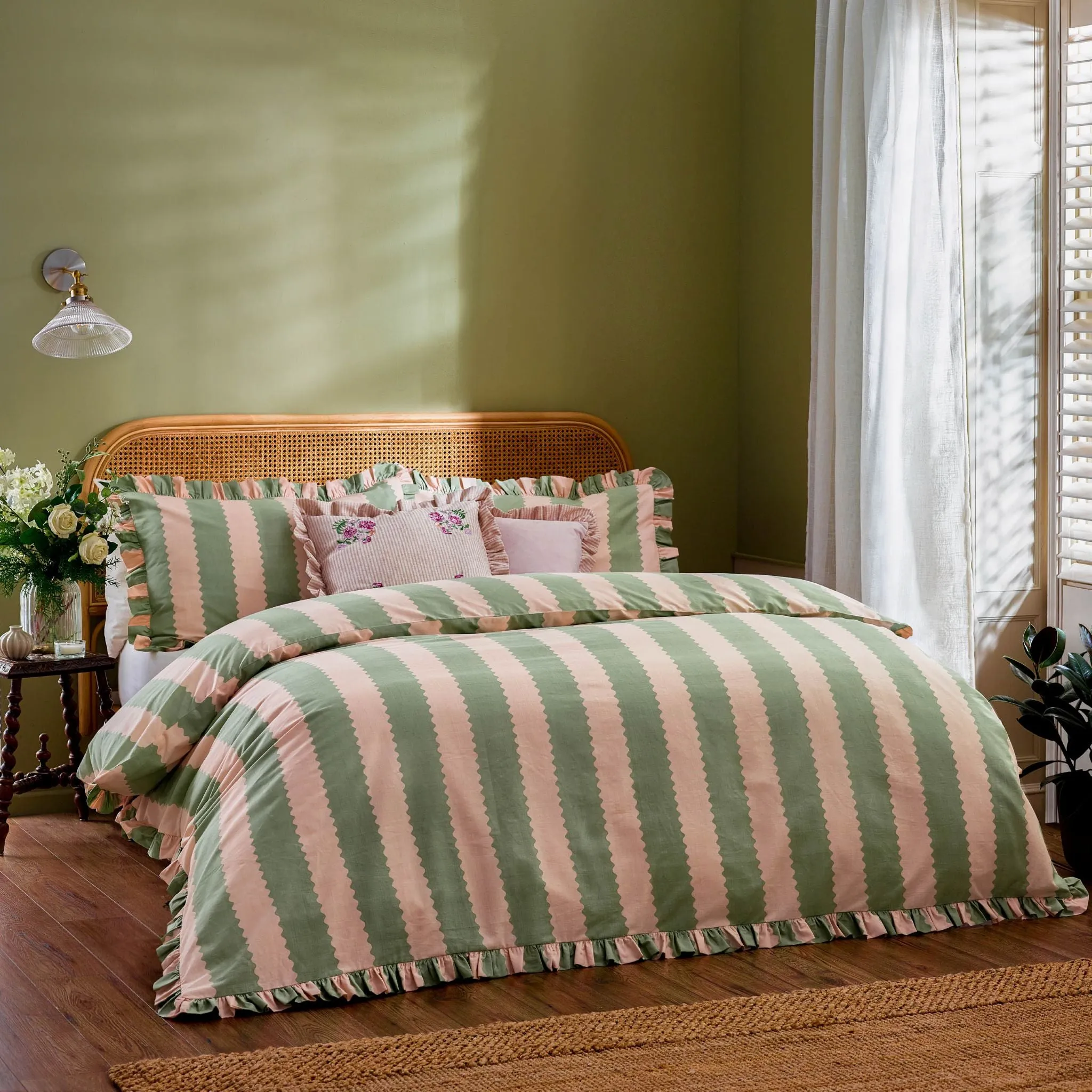 Birdie Stripe Ruffle Single Duvet Cover Set - Pink, Cotton product