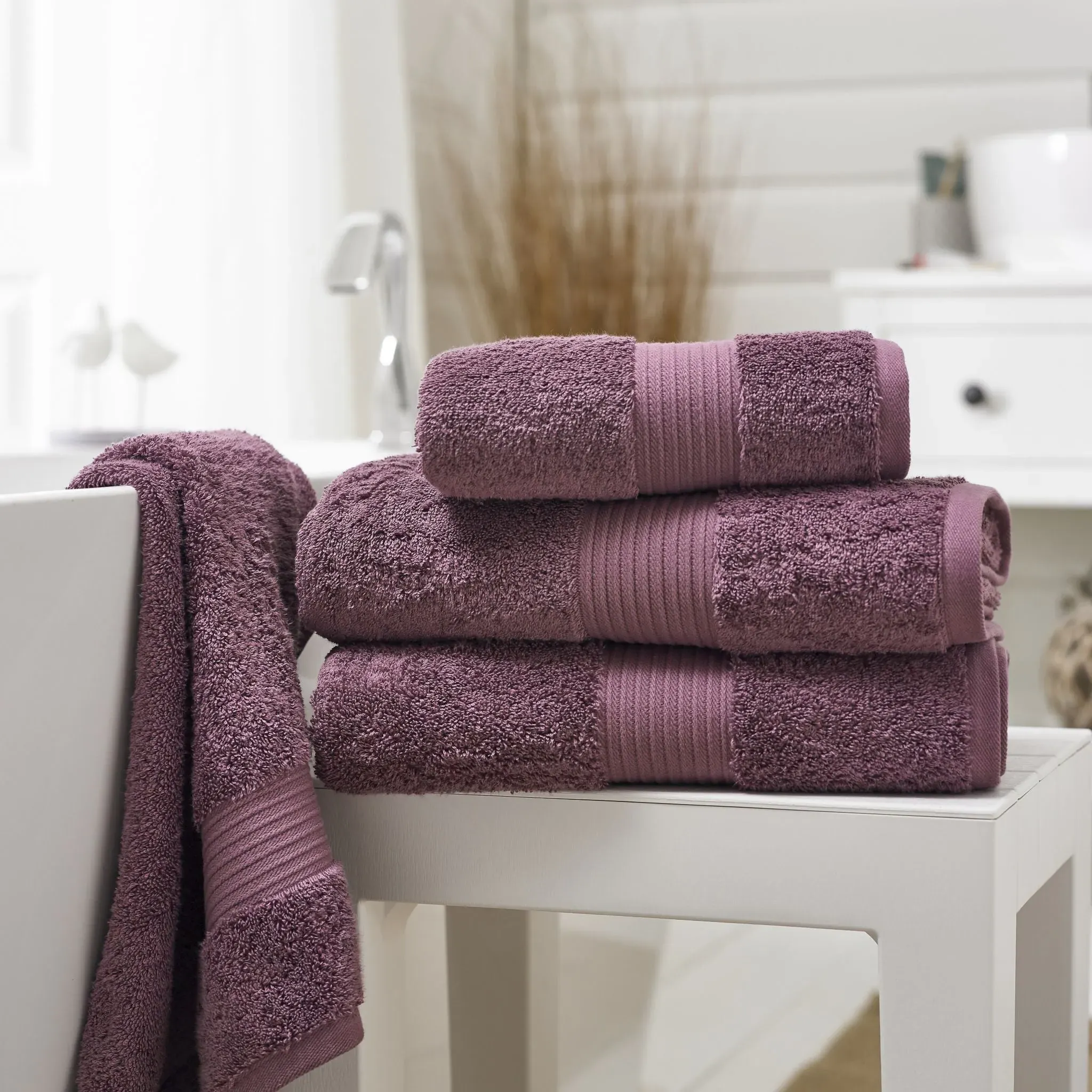 Bliss Hand Towel - Grape product