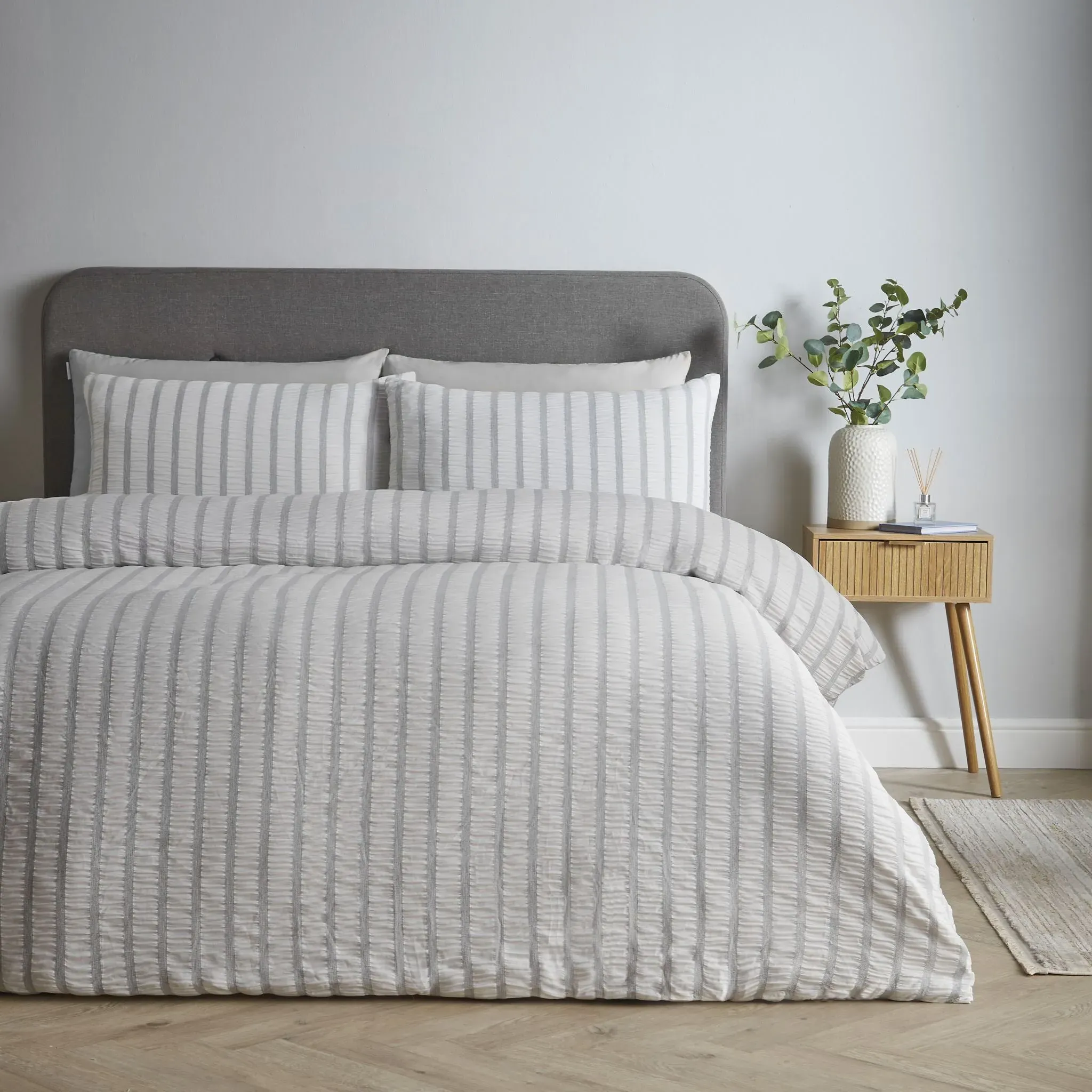 Catherine Lansfield So Soft Seersucker Single Duvet Set - Grey product