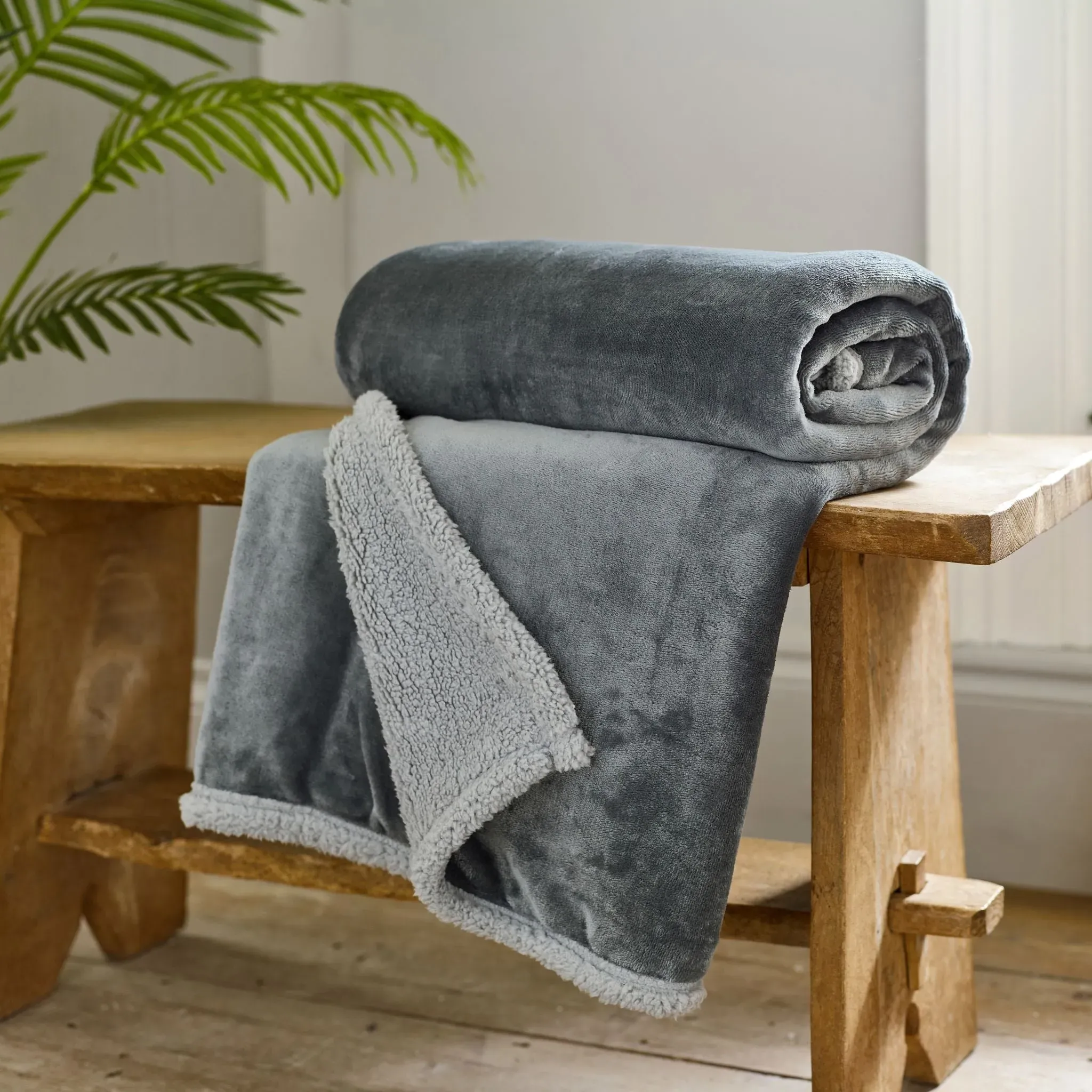 Hazelwood Sherpa Throw - Silver product